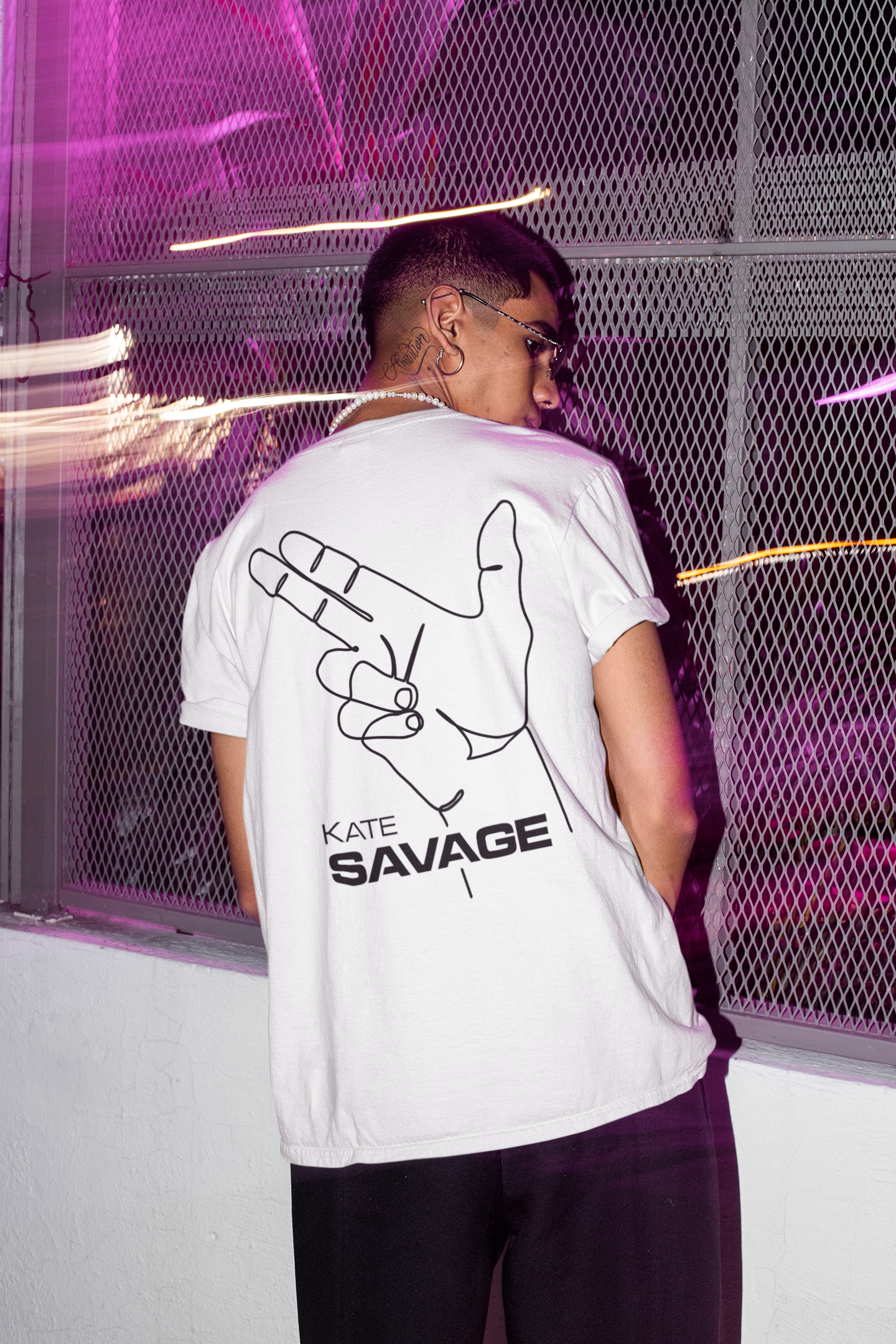 Savage Gunfingers – Unisex Tee